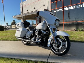 FLHXS 2017 Street Glide® Special thumb 2