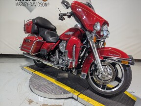 2010 Harley-Davidson® Electra Glide® Ultra Classic® Exclusive - Fire Engine Red - Firefighter thumb 2