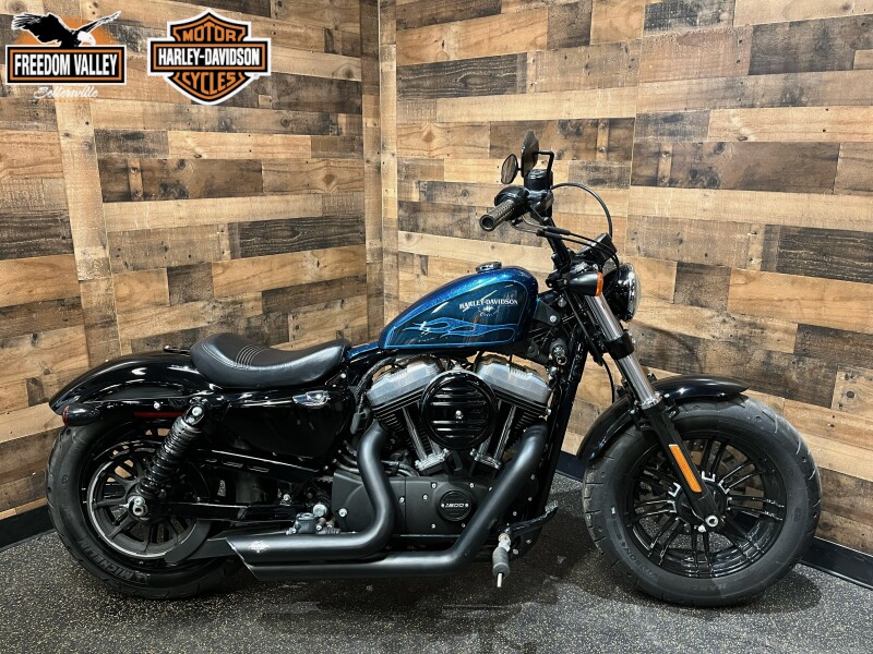 2016 Harley-Davidson® Forty-Eight® Hard Candy Cancun Blue Flake XL1200X