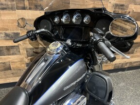 2021 Harley-Davidson® Ultra Limited Gauntlet Gray Metallic/Vivid Black FLHTK thumb 0