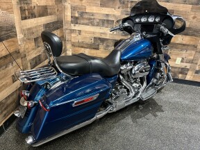2020 Harley-Davidson® Street Glide® Tahitian Teal  FLHX thumb 2