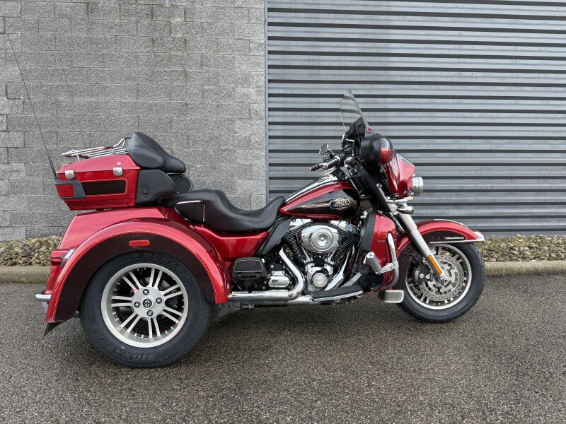 2012 Harley-Davidson® Tri Glide® Ultra Classic FLHTCUTG 