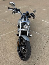 2025 Harley-Davidson® Breakout® Billiard Gray thumb 2