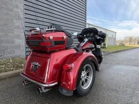 2012 Harley-Davidson® Tri Glide® Ultra Classic FLHTCUTG  thumb 2