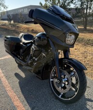 2026 Harley-Davidson® Street Glide® FLHX thumb 2