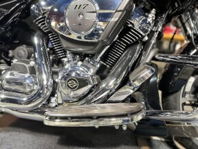 Harley-Davidson® Road Glide™ 2025 FLTRX VIVID BLACK thumb 1