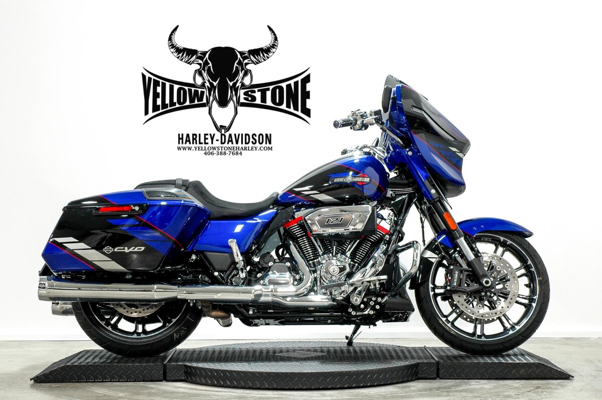 2026 Harley-Davidson® Road Glide® Purple Abyss - Chrome