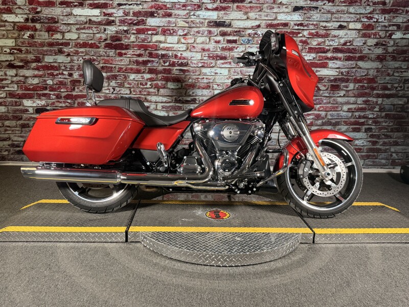 Harley-Davidson® Street Glide® 2025 FLHX