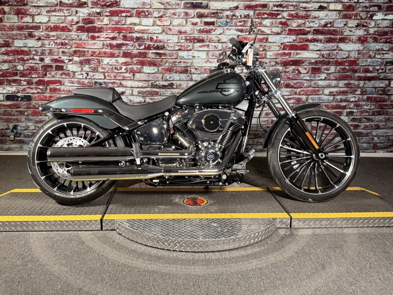 Harley-Davidson® Breakout® 2026 FXBR IRON HORSE MTLC
