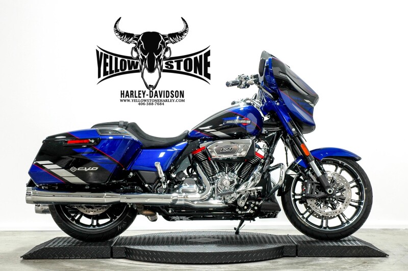2025 Harley-Davidson® CVO™ Street Glide® Blue Streak