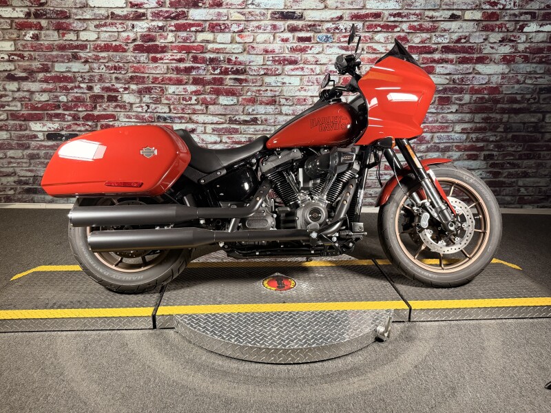Harley-Davidson® Low Rider™ ST 2024 FXLRST RED ROCK