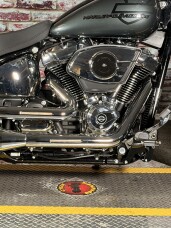 Harley-Davidson® Breakout® 2026 FXBR IRON HORSE MTLC thumb 3