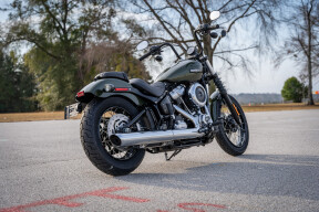2026 Harley-Davidson® Street Bob® FXBB thumb 2