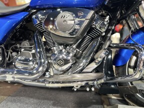 Harley-Davidson® Road Glide™ 2025 FLTRX BLUE BURST thumb 1