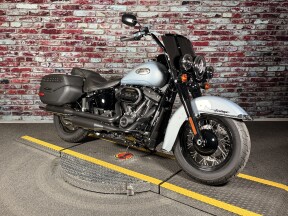 Harley-Davidson® Heritage Classic 114 2024 FLHCS ATLAS SLV MTLIC thumb 0