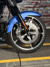 Harley-Davidson® Street Glide® 2026 FLHX AURORA BLUE DNM thumb 2