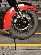 Harley-Davidson® Heritage Classic 2025 FLHC WHISKEY FIRE/BLK thumb 2