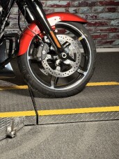 Harley-Davidson® Street Glide® 2025 FLHX thumb 2