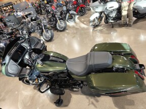 2026 Harley-Davidson® Road Glide® Olive Steel Metallic / Vivid Black - Black thumb 2