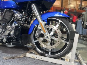 Harley-Davidson® Road Glide™ 2025 FLTRX BLUE BURST thumb 2