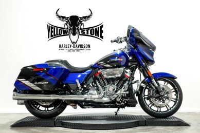 2025 Harley-Davidson® CVO™ Street Glide® Blue Streak