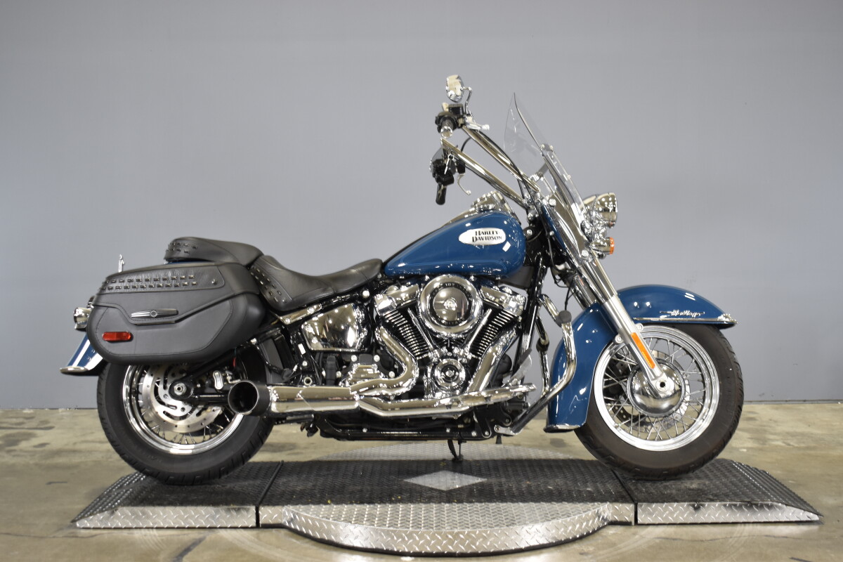 2021 Harley-Davidson® Heritage Classic 107 FLHC | MotorCity Harley