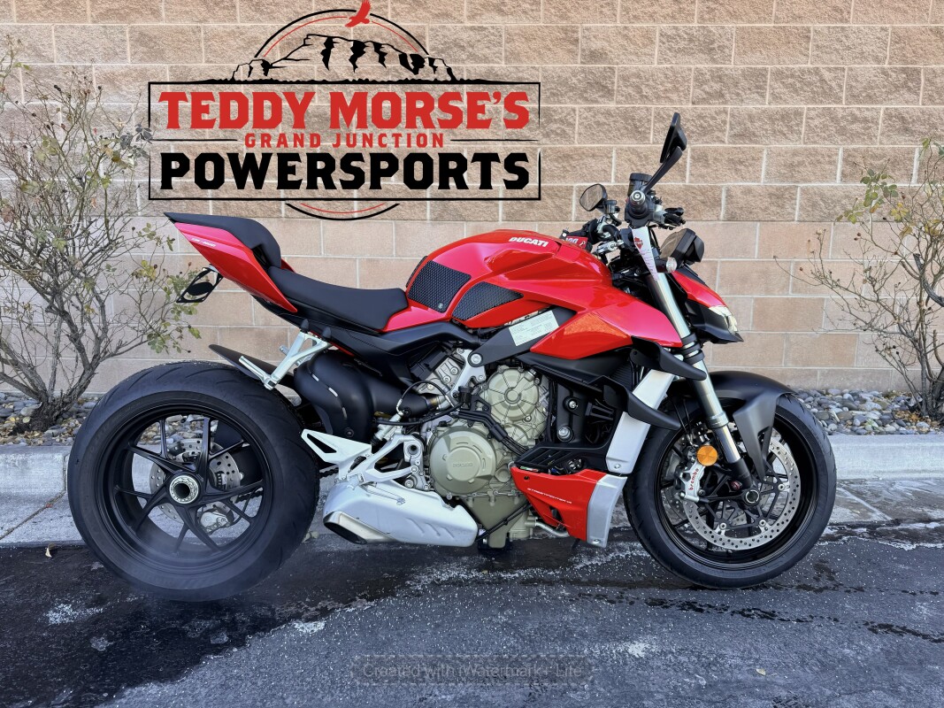 2022 Ducati Streetfighter V4