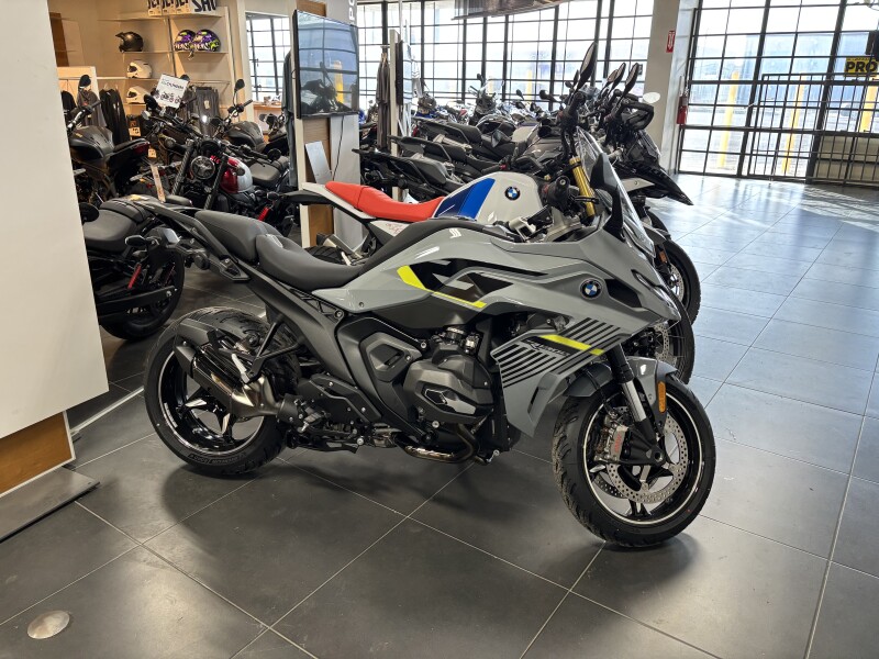 2026 BMW Motorrad R 1300 RS FREE LIFETIME POWERTRAIN WARRANTY AND $500 REBATE