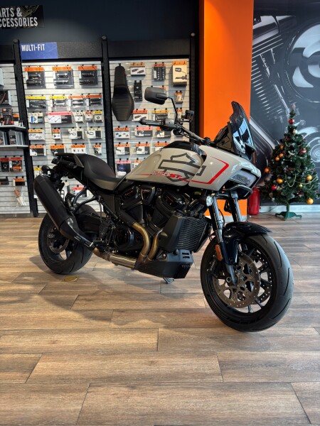 Harley-Davidson Pan America ST 2025