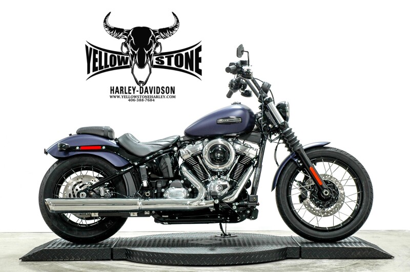 2025 Harley-Davidson® Street Bob® Purple Abyss Denim w/Laced Wheels