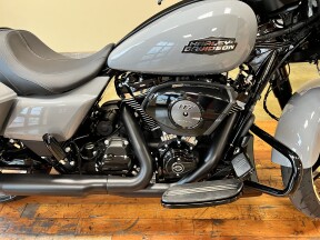 2026 Harley-Davidson Street Glide thumb 2