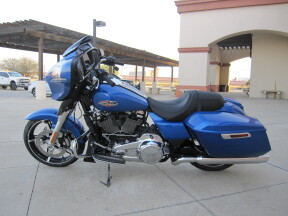 2025 Harley-Davidson® Street Glide® Blue Burst thumb 0