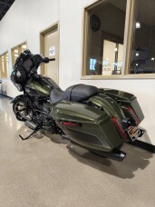 2026 Harley-Davidson® Street Glide® Olive Steel Metallic - Black thumb 2