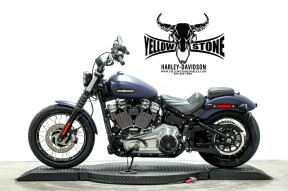 2025 Harley-Davidson® Street Bob® Purple Abyss Denim w/Laced Wheels thumb 0