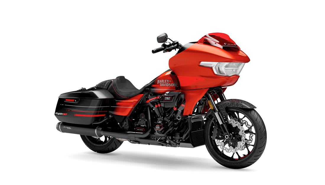 CVO™ Road Glide™ ST | Harley-Davidson® 新宿