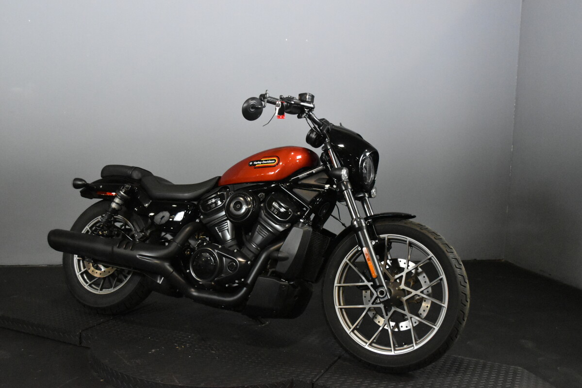 2025 Harley-Davidson® Nightster™ Special RH975S, photo 2