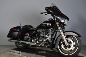2015 Harley-Davidson® Street Glide® Special FLHXS thumb 3