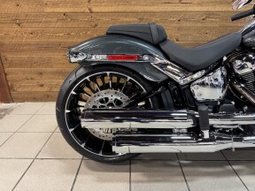 2026 Harley-Davidson® Breakout® Iron Horse Metallic Chrome Trim FXBR thumb 0