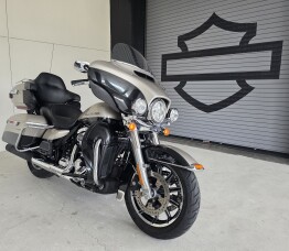 2018 Harley-Davidson® Ultra Limited thumb 3