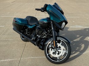 2026 Harley-Davidson® Street Glide® Teal Thunder / Vivid Black - Black thumb 3