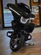 2026 Harley-Davidson® Street Glide® thumb 2