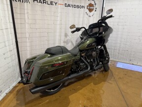 2026 Harley-Davidson® Road Glide® FLTRX 0034631090 Olive Steel Metallic / Vivid Black thumb 3