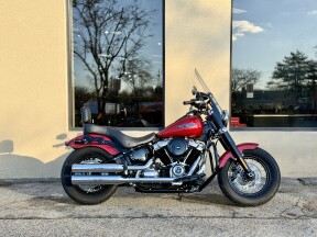 2018 Harley-Davidson® Softail Slim® FLSL thumb 3
