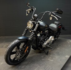 Harley-Davidson<sup>®</sup> Street Bob<sup>®</sup> 2025 FXBB IRON HORSE MTLC thumb 1