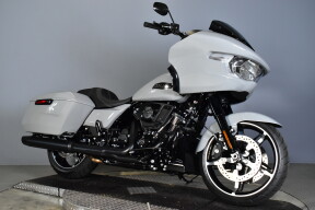 2024 Harley-Davidson® Road Glide™ FLTRX thumb 2