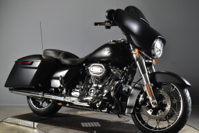 2022 Harley-Davidson® Street Glide® Special FLHXS thumb 2
