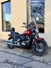 2018 Harley-Davidson® Softail Slim® FLSL thumb 2