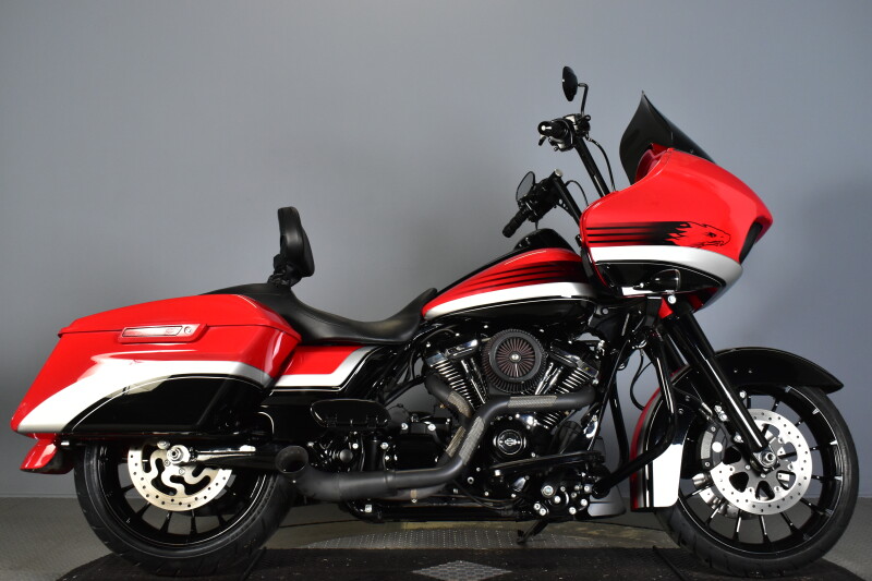 2018 Harley-Davidson® Road Glide® Special FLTRXS