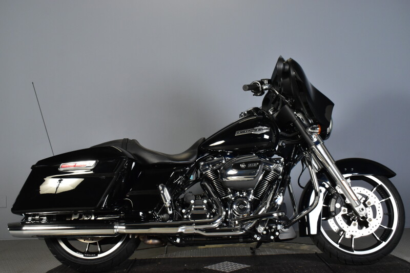 2023 Harley-Davidson® Street Glide® FLHX