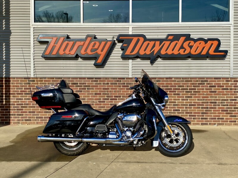 2018 Harley-Davidson Ultra Limited Vivid Black